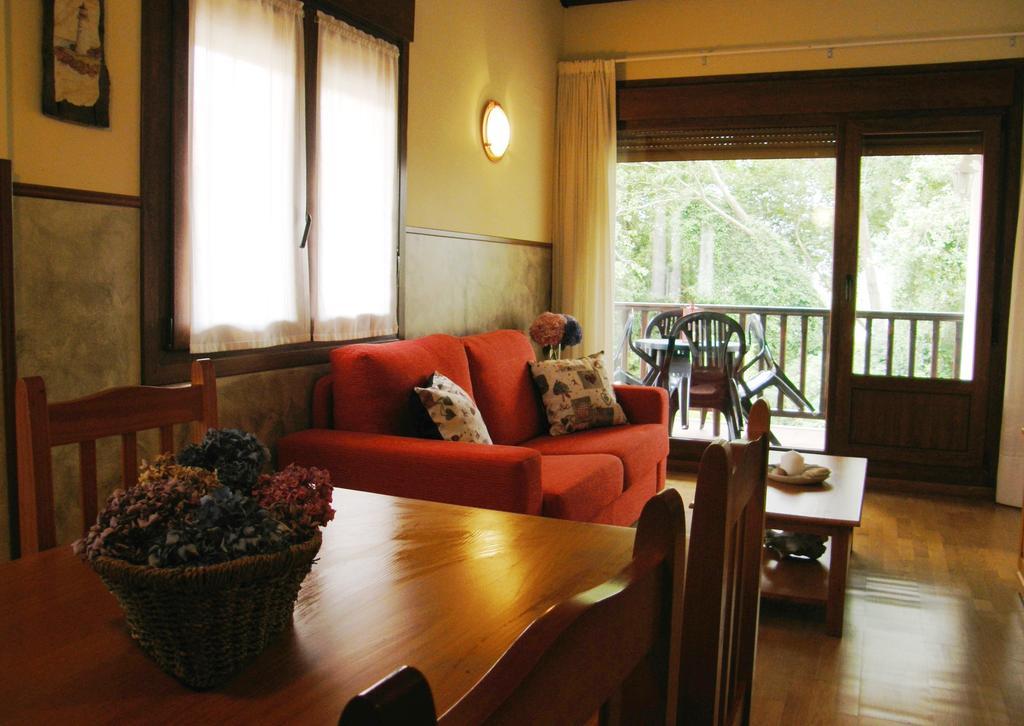 Apartamentos Rurales La Fuente Pesués المظهر الخارجي الصورة